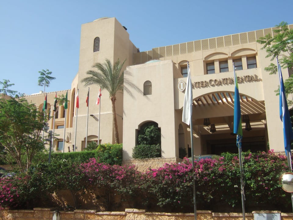 Ansicht von der Einfahrt Hotel InterContinental Aqaba