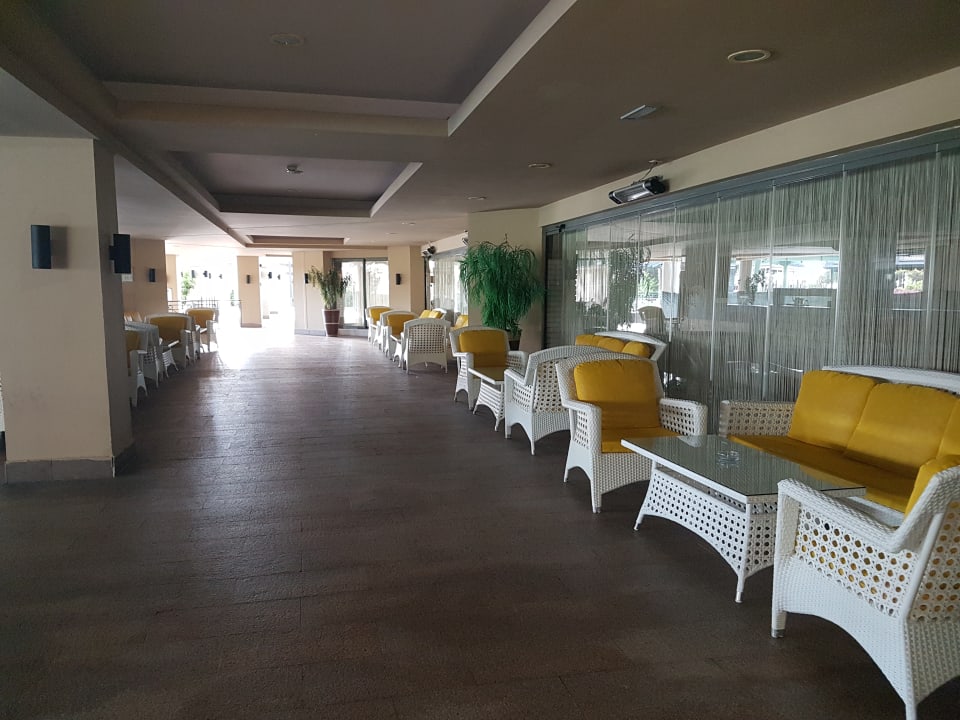 Raucherbereich Limak Lara Deluxe Hotel & Resort