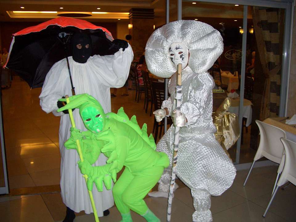 Animation am Abend  Alaiye Resort & Spa