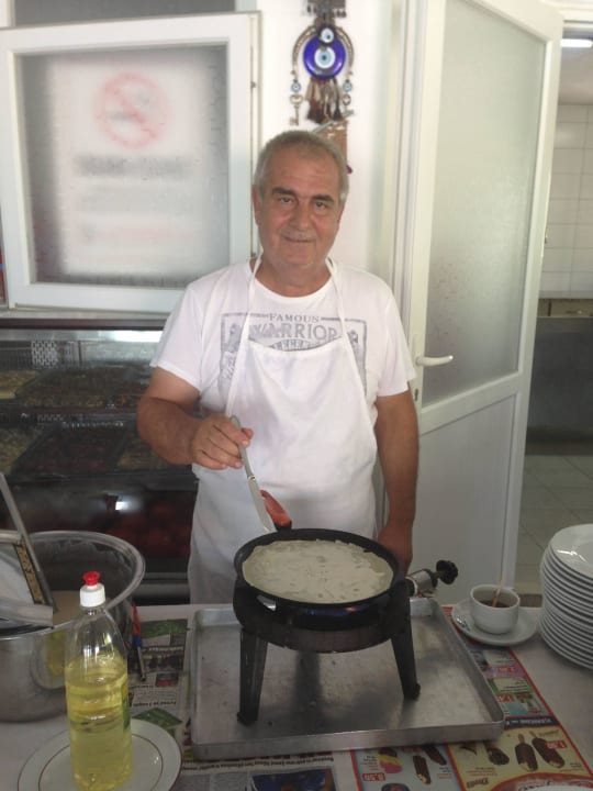 Chef himself Hotel Nazar Garden