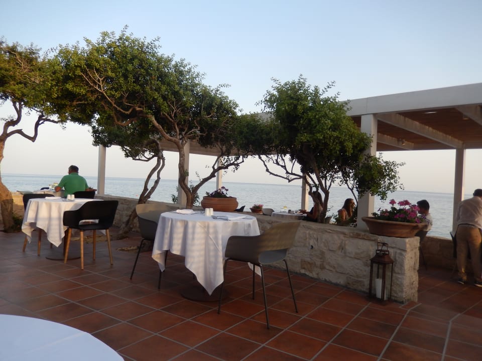 Restaurant Kakkos Beach Hotel