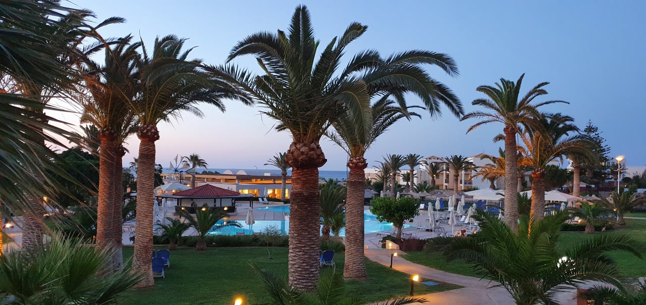 Pool Anissa Beach & Village