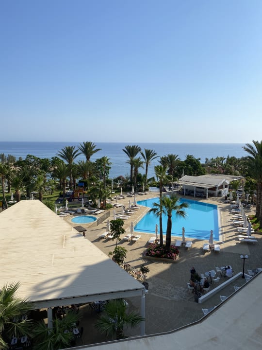 Pool Crystal Springs Beach Hotel