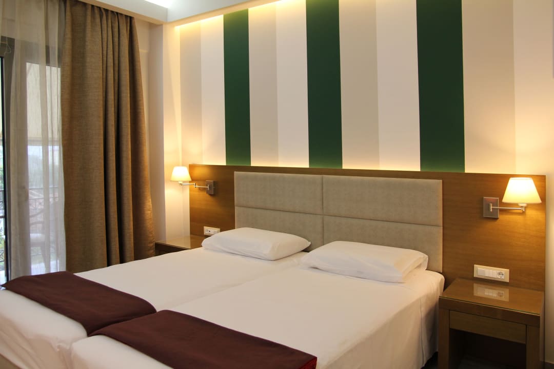 Zimmer Achilles Hotel