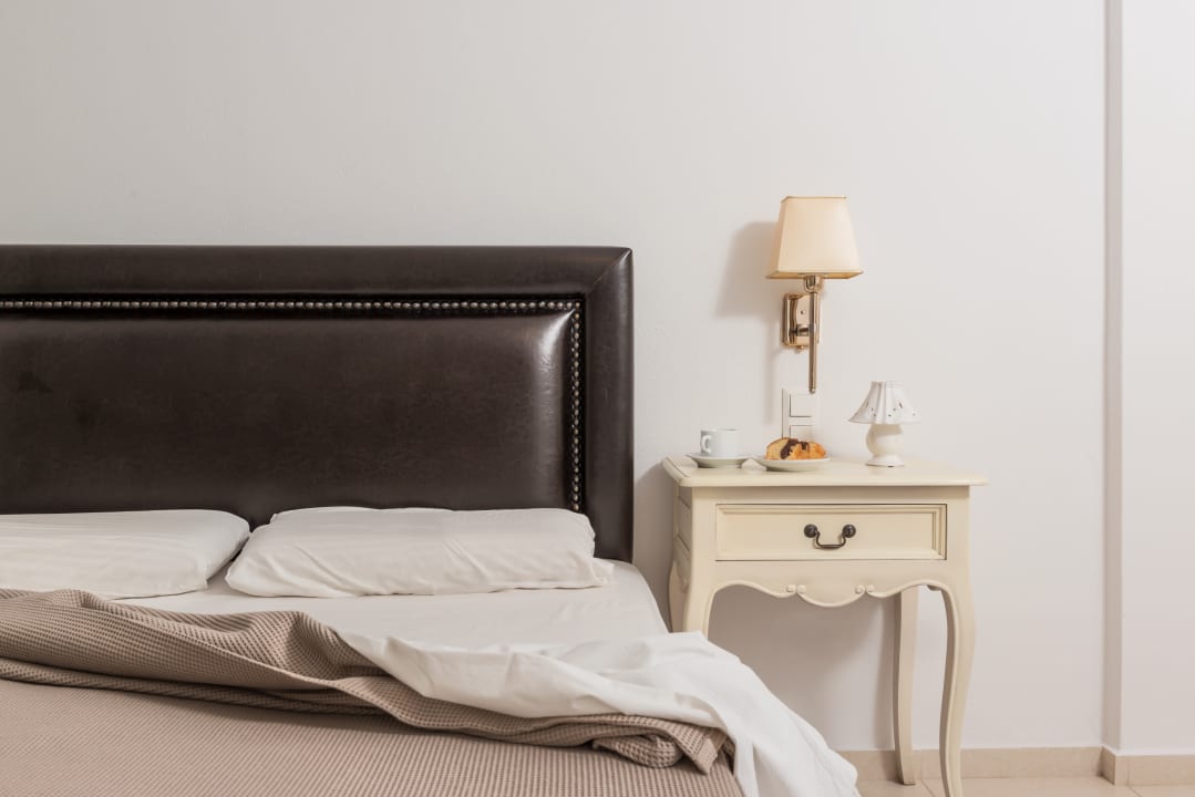 Zimmer Smy Mediterranean White Santorini