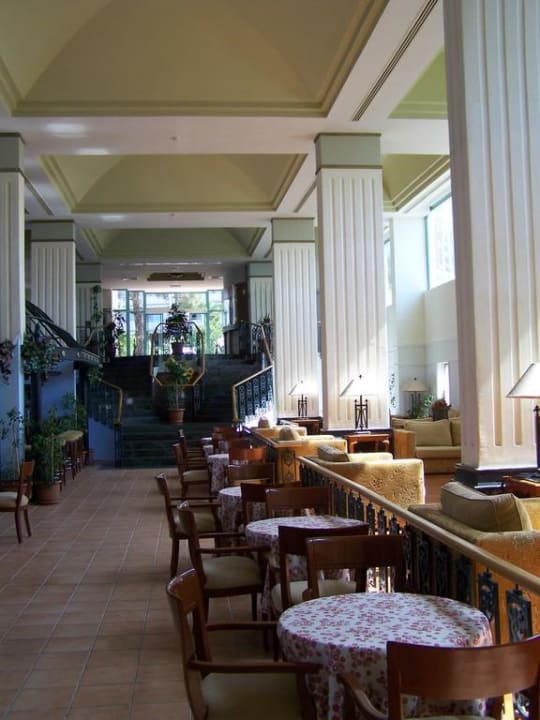 Lobby im Nebengebäude Iz Flower Side Beach Hotel