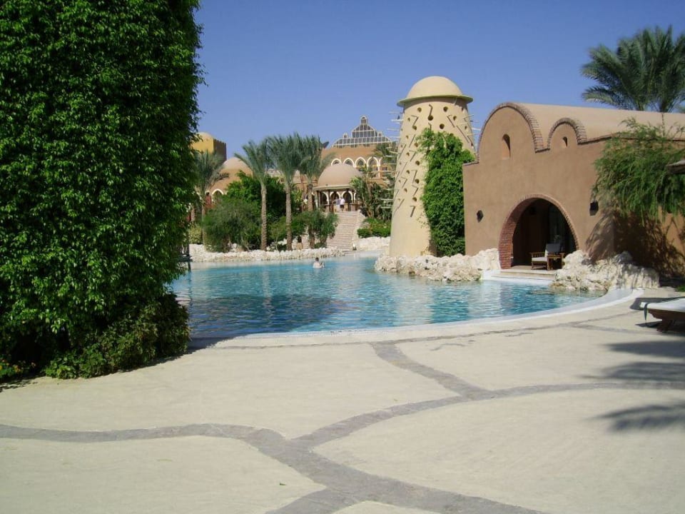 Morgens am Pool Grand Makadi