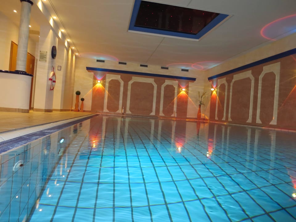 Innenpool Erfurth's Bergfried Ferien & Wellnesshotel