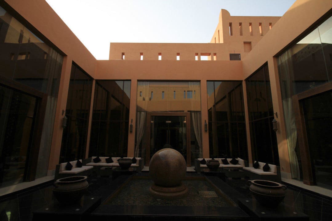 Lobby-Gebäude The Ritz-Carlton Ras Al Khaimah, Al Wadi Desert