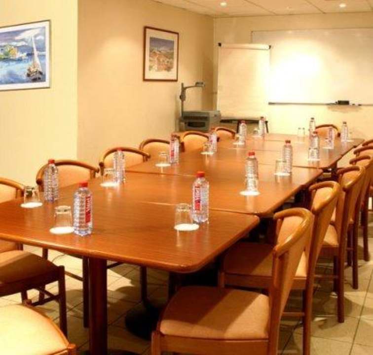 Meeting room Europe Hotel Paris Eiffel