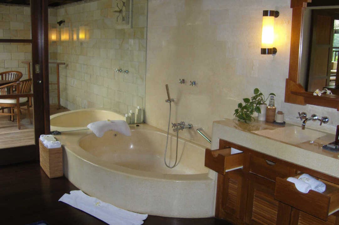 Bad Hanging Gardens of Bali