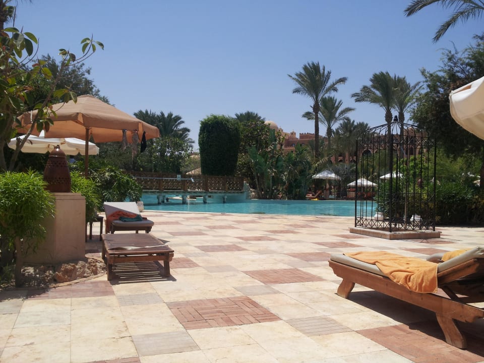 Einer der großen Pools Makadi Palace