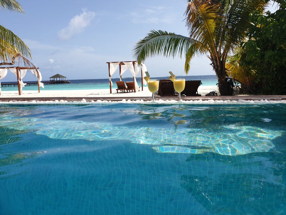 Pool Adaaran Select Meedhupparu Island Resort - Premium All Inclusive