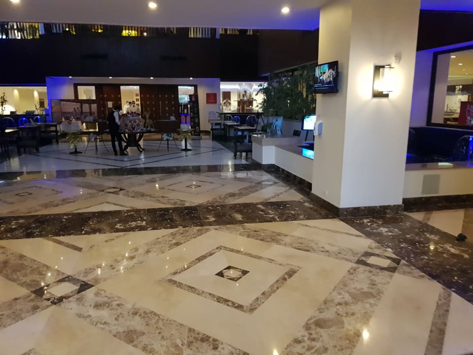 Lobby Steigenberger Aqua Magic