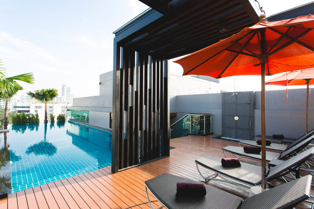 Pool Adelphi Forty-Nine