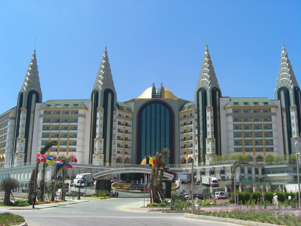 Hotelansicht von der Straße Hotel Delphin Imperial