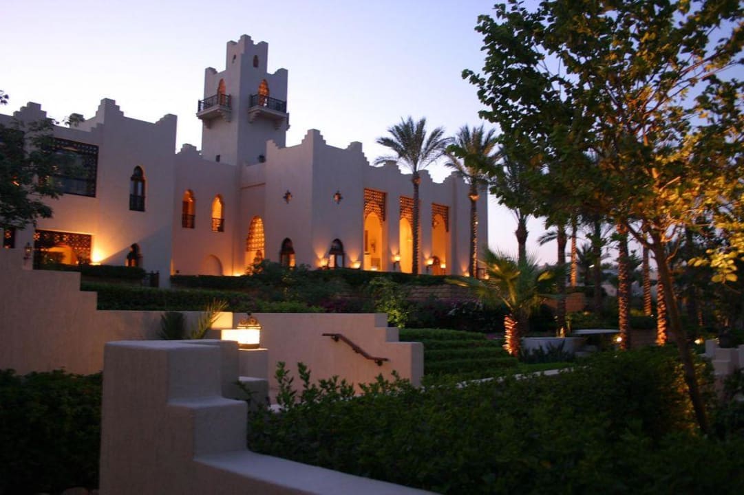 Die Lobby zur blauen Stunde Four Seasons Resort Sharm El Sheikh