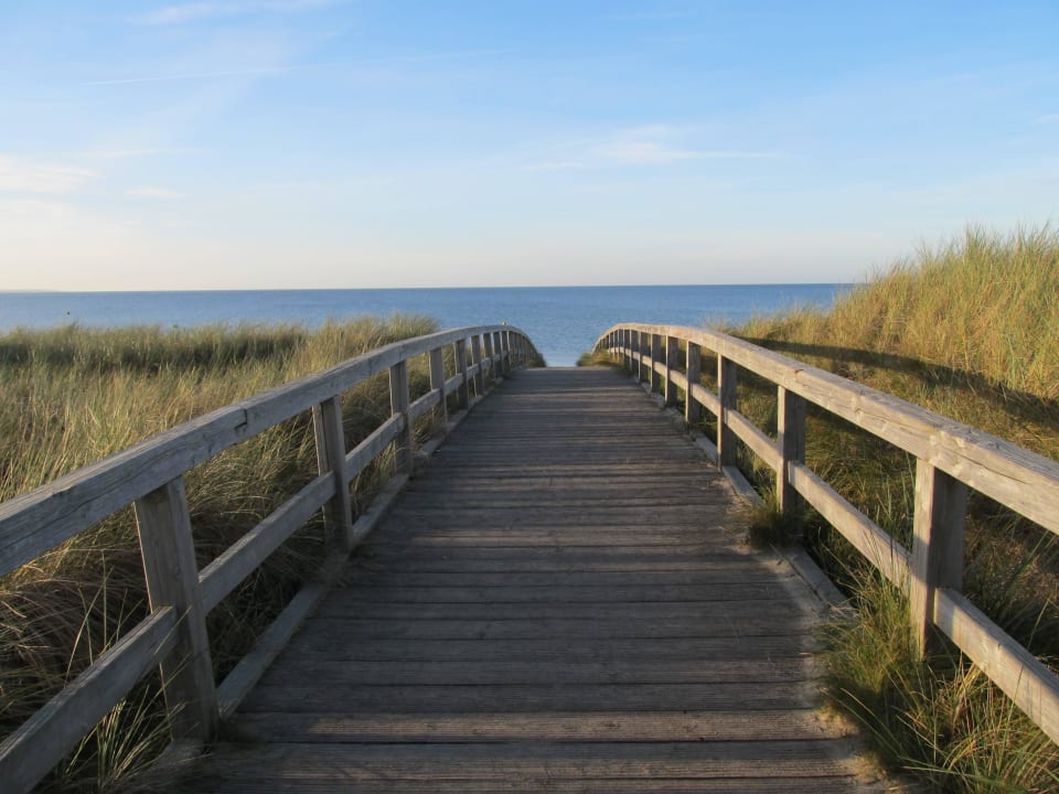 Sonniger Herbsttag am Strand Ferienwohnungen Ferienpark Weissenhäuser Strand