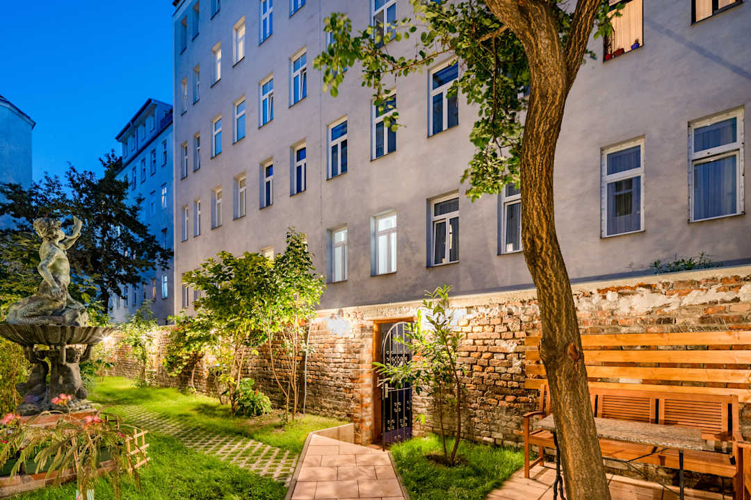 Gartenanlage Best Western Plus Celebrity Suites