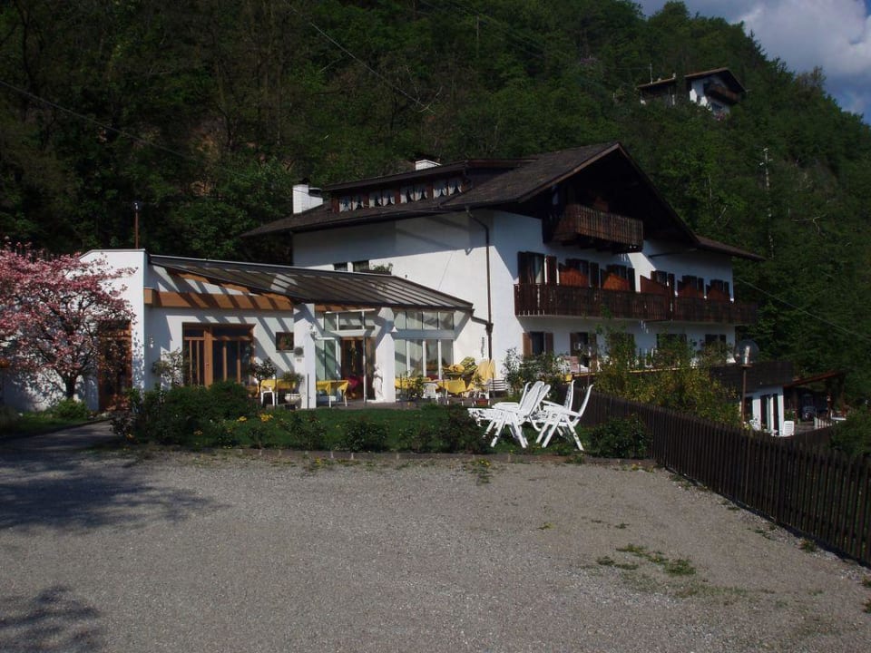 Pension Georgenhöhe - Ansicht vom Parkplatz Residence Georgenhöhe