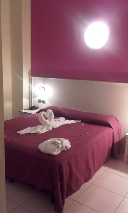 Bett Hotel Lovere Resort & Spa