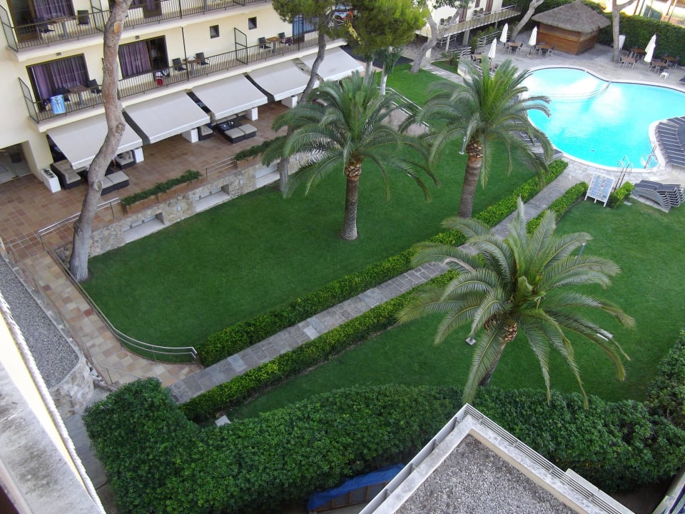 Pool mit Lounge AYA Seahotel - Adults only