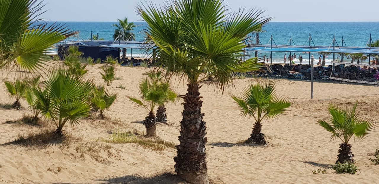 Strand Club Grand Aqua