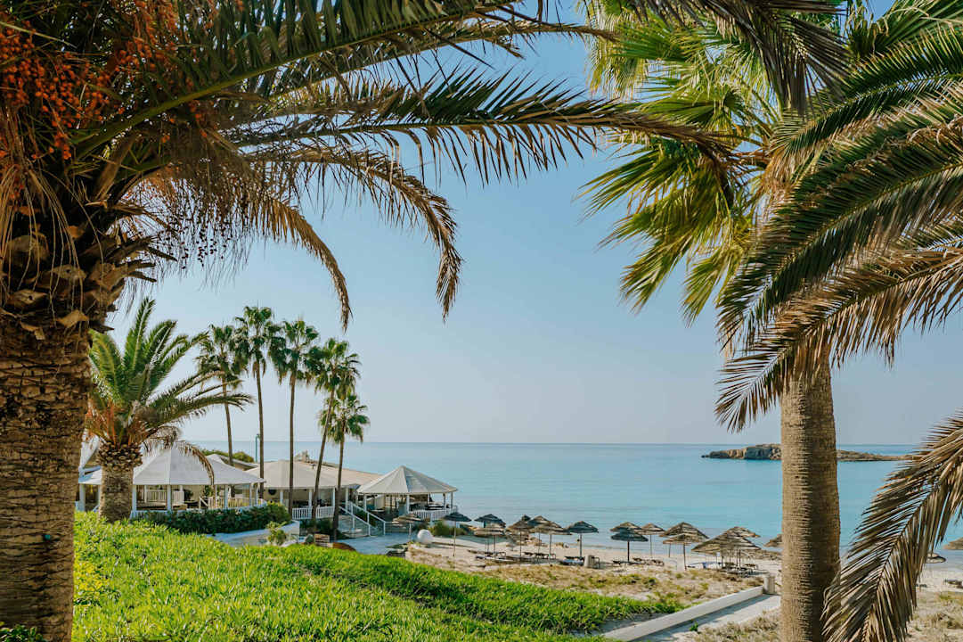 Strand Hotel Nissi Beach Resort