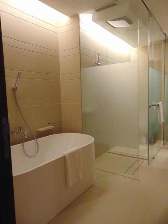 Zimmer Movenpick Hotel & Convention Centre KLIA