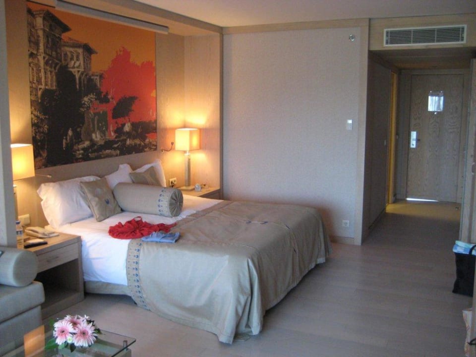 Teil des sehr schönen Zimmers Gloria Serenity Resort