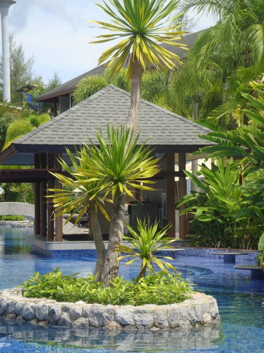 Poolanlage La Flora Khao Lak