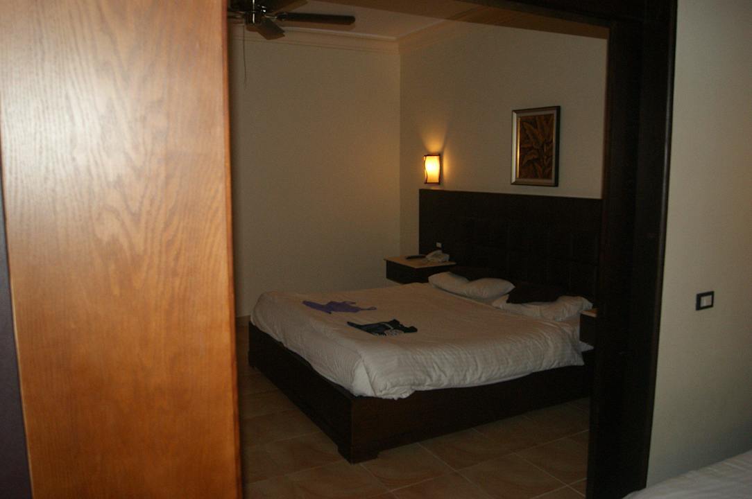 400er Familienzimmer Pickalbatros Alf Leila Wa Leila Resort - Neverland Hurghada