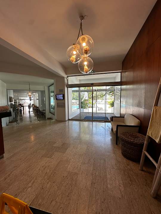 Lobby Hotel Grecian Sands
