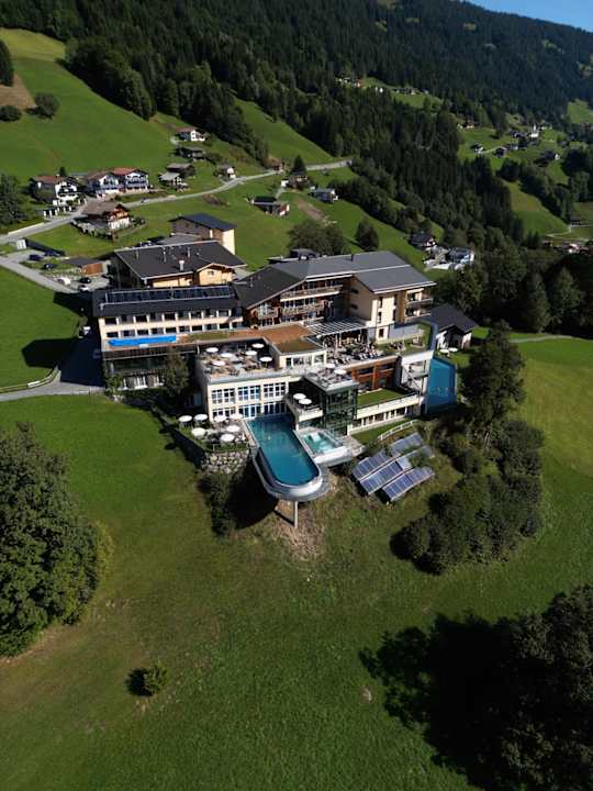 Außenansicht Hotel Fernblick Montafon