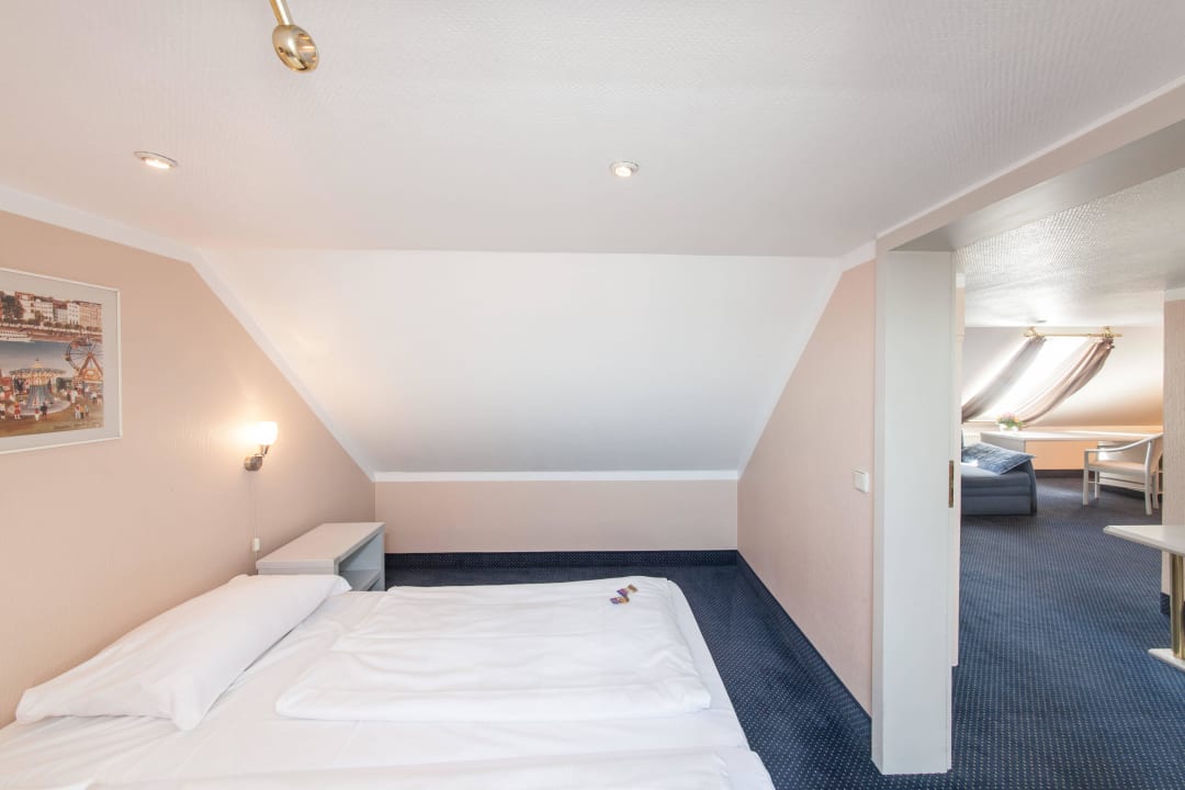 Vierbettzimmer Hotel an der Kö