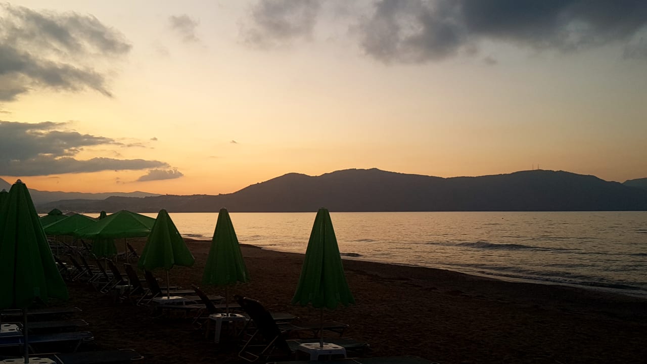 Strand HARPIN Happy Days Beach Hotel