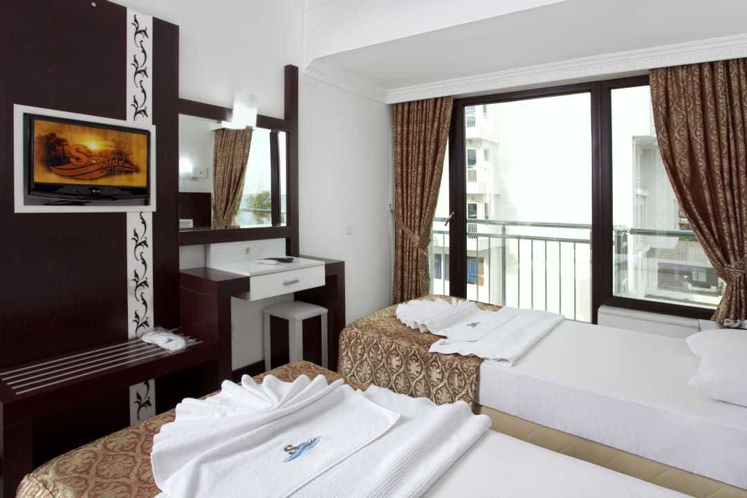 Std dbl Seaside Hotel