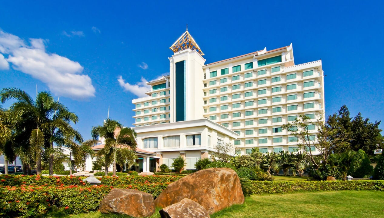 Außenansicht Champasak Grand Hotel