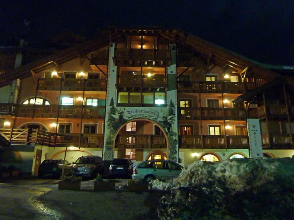 Nasz hotel nocą Hotel Garni dal Bracconiere