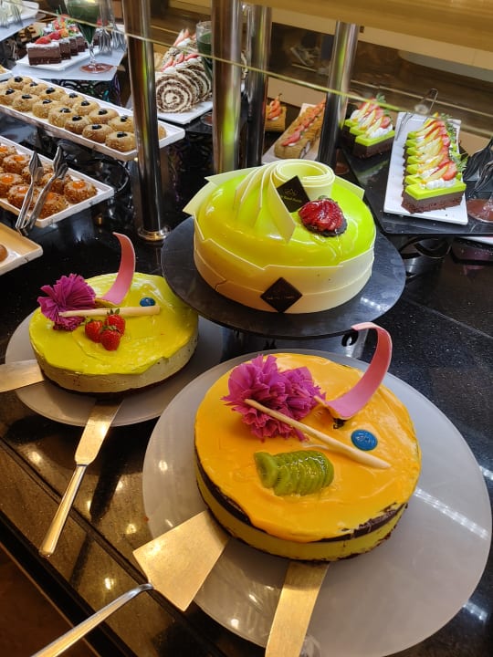 Gastro Side Royal Palace Hotel & Spa