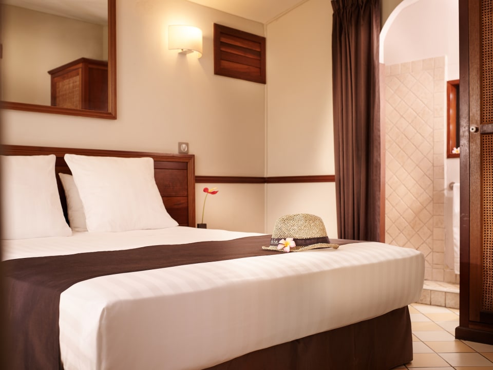 Zimmer Iloha Seaview Hotel