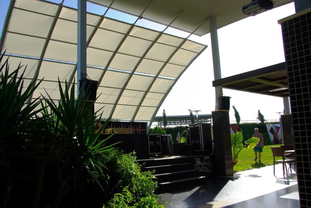 Poolbar, Discobereich und Musikanlage TUI BLUE Xanthe