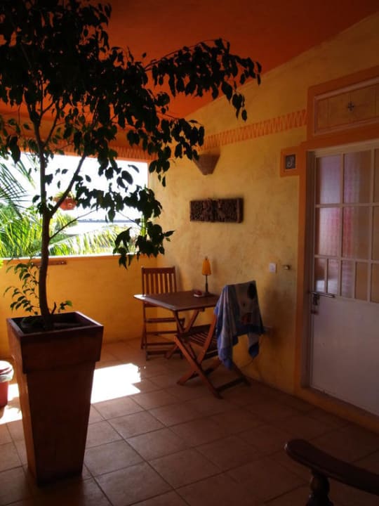 1. Stock, Außenterrasse Bed & Breakfast La Reine Creole