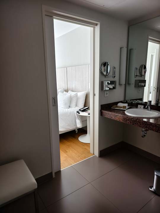 Zimmer NH Collection Hamburg City