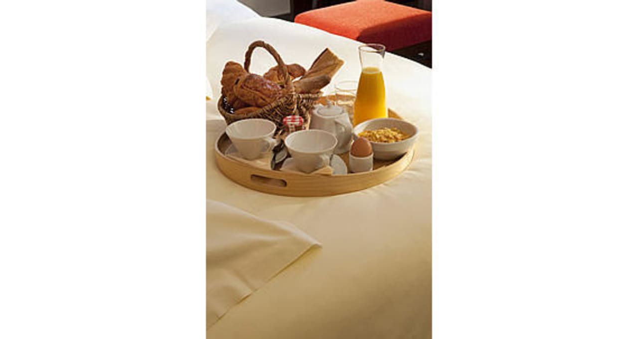 Petit-déjeuner Hotel Oceania Rennes