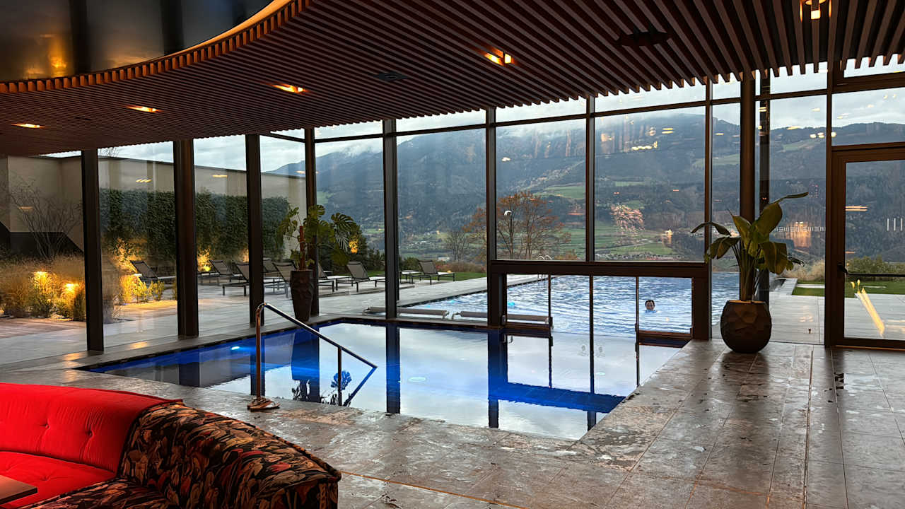 Pool Santre dolomythic home