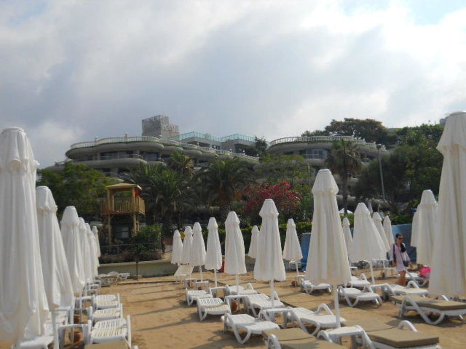 Ausblick aufs schwestern hotel Crystal Sunset Pearl Collection