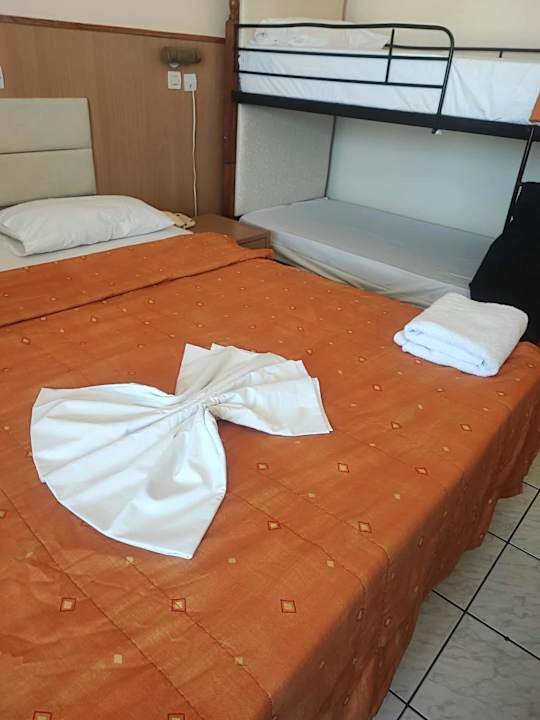 Zimmer Eri Beach & Village