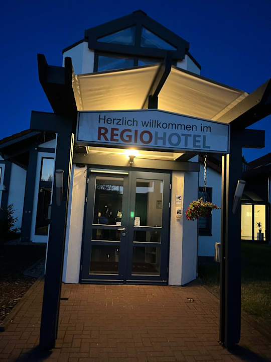 Außenansicht REGIOHOTEL Wittekind Burg