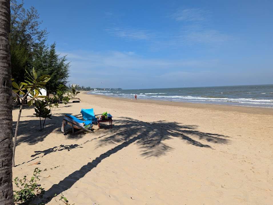 Strand 100 Islands Resort & Spa